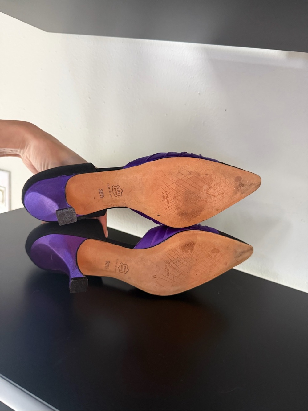 Vintage 1980’s - 1990’s Manolo Blahnik Purple and Black Crystal satin d’orsay - Picture 8 of 8